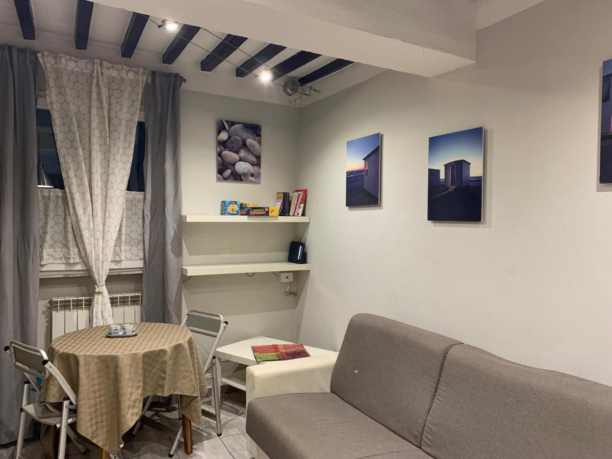 La Casetta Di Ash Livorno Bagian luar foto